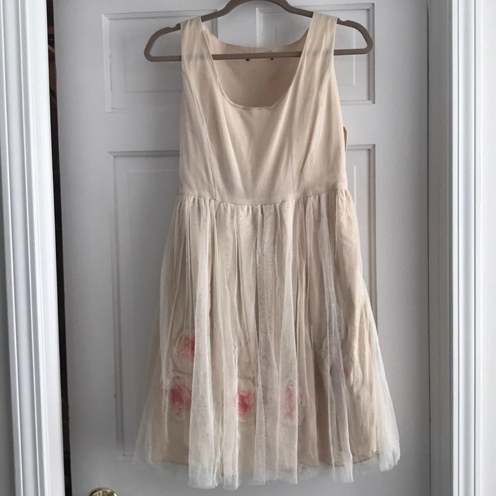 Beautiful dress size medium